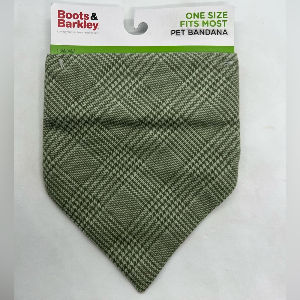 NWT Boots & Barkley Green Houndstooth Patterned Bandana for Dogs